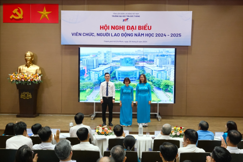 Ban Thanh tra nhân dân nhiệm kỳ mới ra mắt Hội nghị